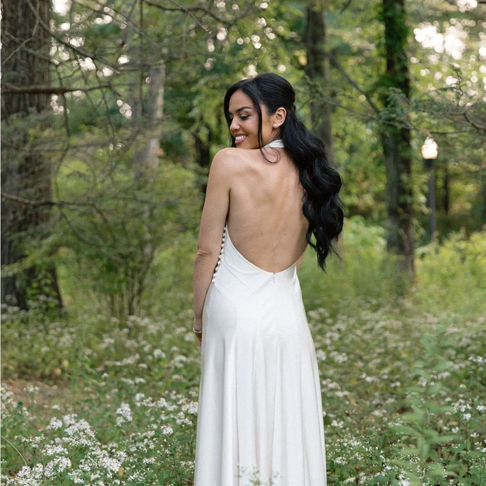 backless reformation dress Rent The Casette Floral Linen Maxi Dress By Reformation main image 0
